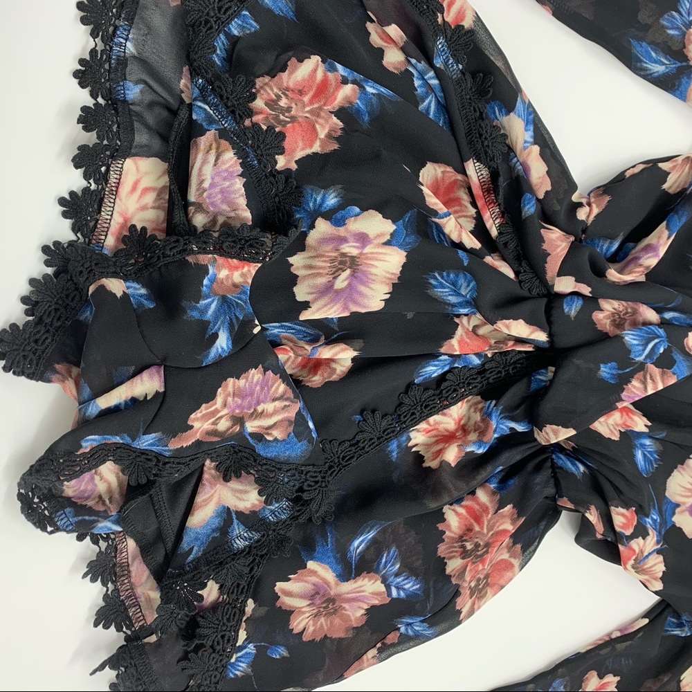 ASTR long sleeve romper black floral sz XS - Picture 3 of 5